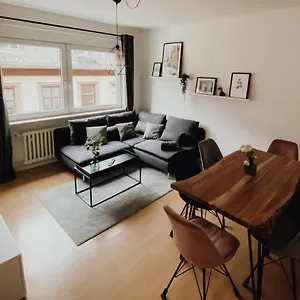 Attraktive 3-zimmerwohnung - Zentrum & Naehe Bahnhof Appartement