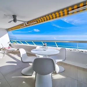 https://sunny-villeneuve-loubet.fr-provencehotel.com