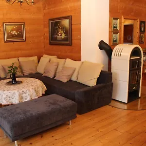  Apartment Holzkastl
